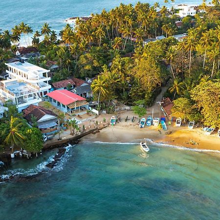 Triton Dondra Hotel Ngoại thất bức ảnh
