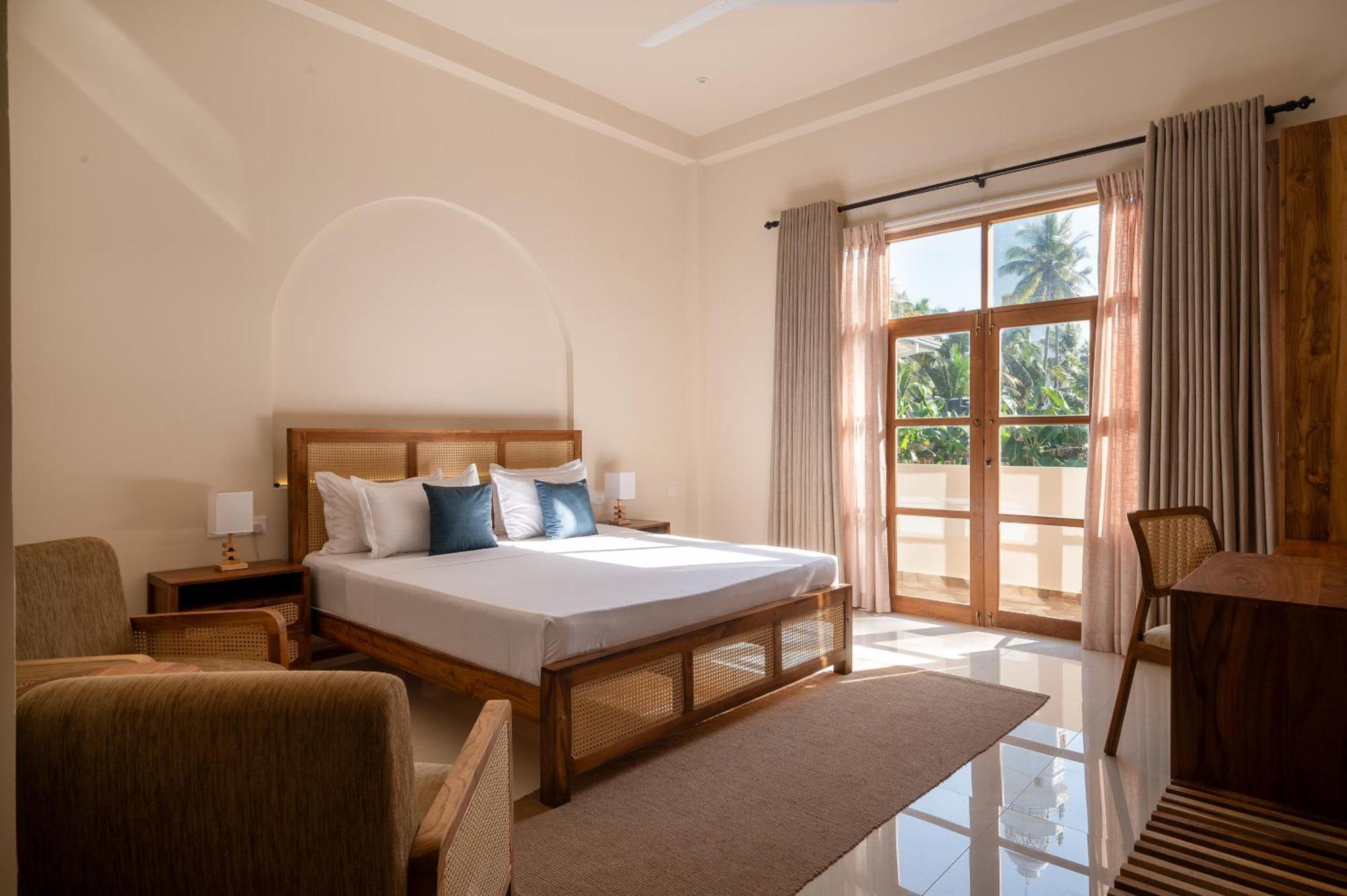 Triton Dondra Hotel Ngoại thất bức ảnh